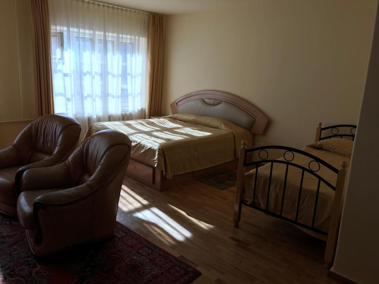 צ'אקאדזור Hotel Aliq מראה חיצוני תמונה