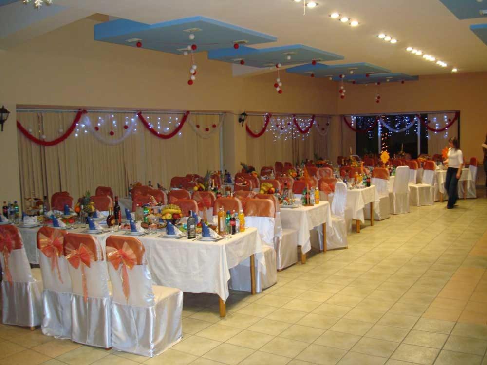 צ'אקאדזור Hotel Aliq מראה חיצוני תמונה