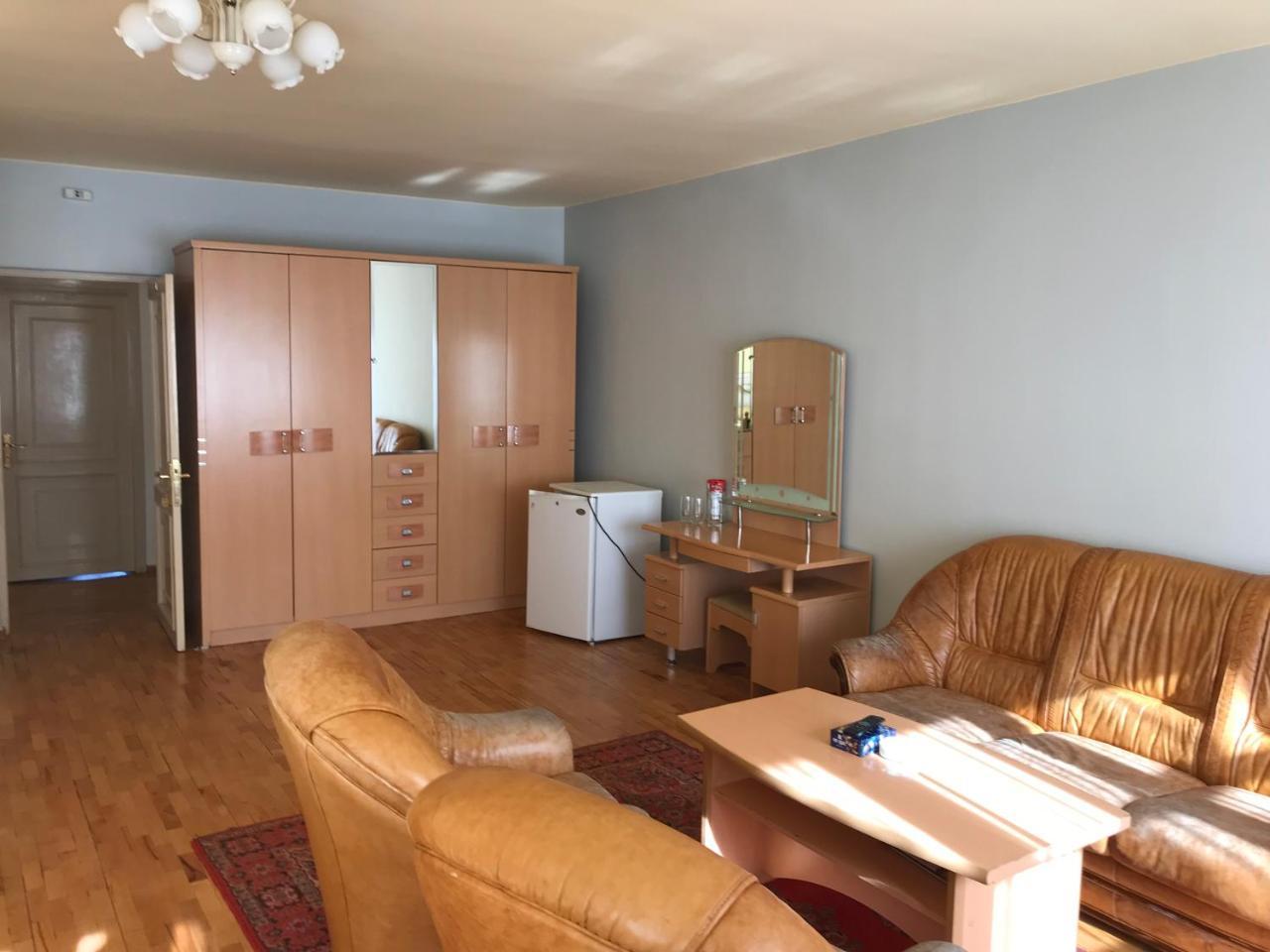 צ'אקאדזור Hotel Aliq מראה חיצוני תמונה