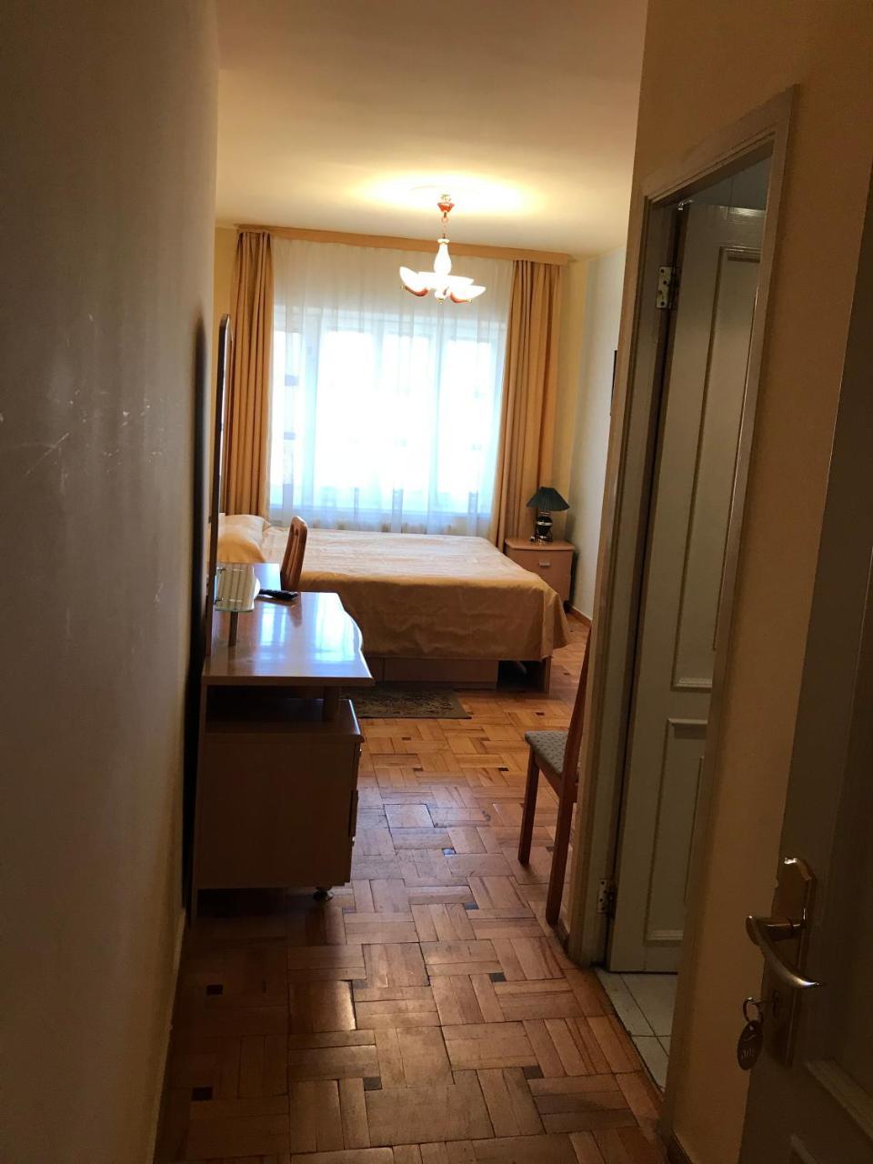 צ'אקאדזור Hotel Aliq מראה חיצוני תמונה